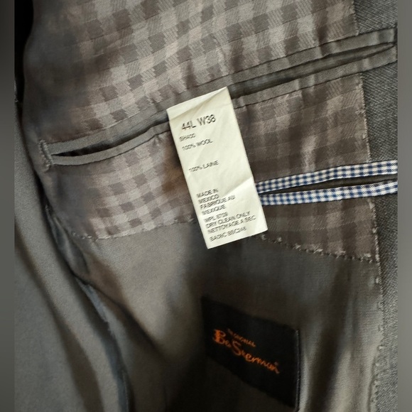Ben Sherman medium gray lightweight suit with pants - Picture 6 of 6